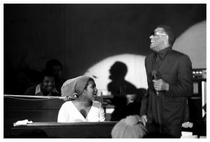 aretha-franklin-ray-charles-san-francisco-ca-1971-robert-altman.jpg